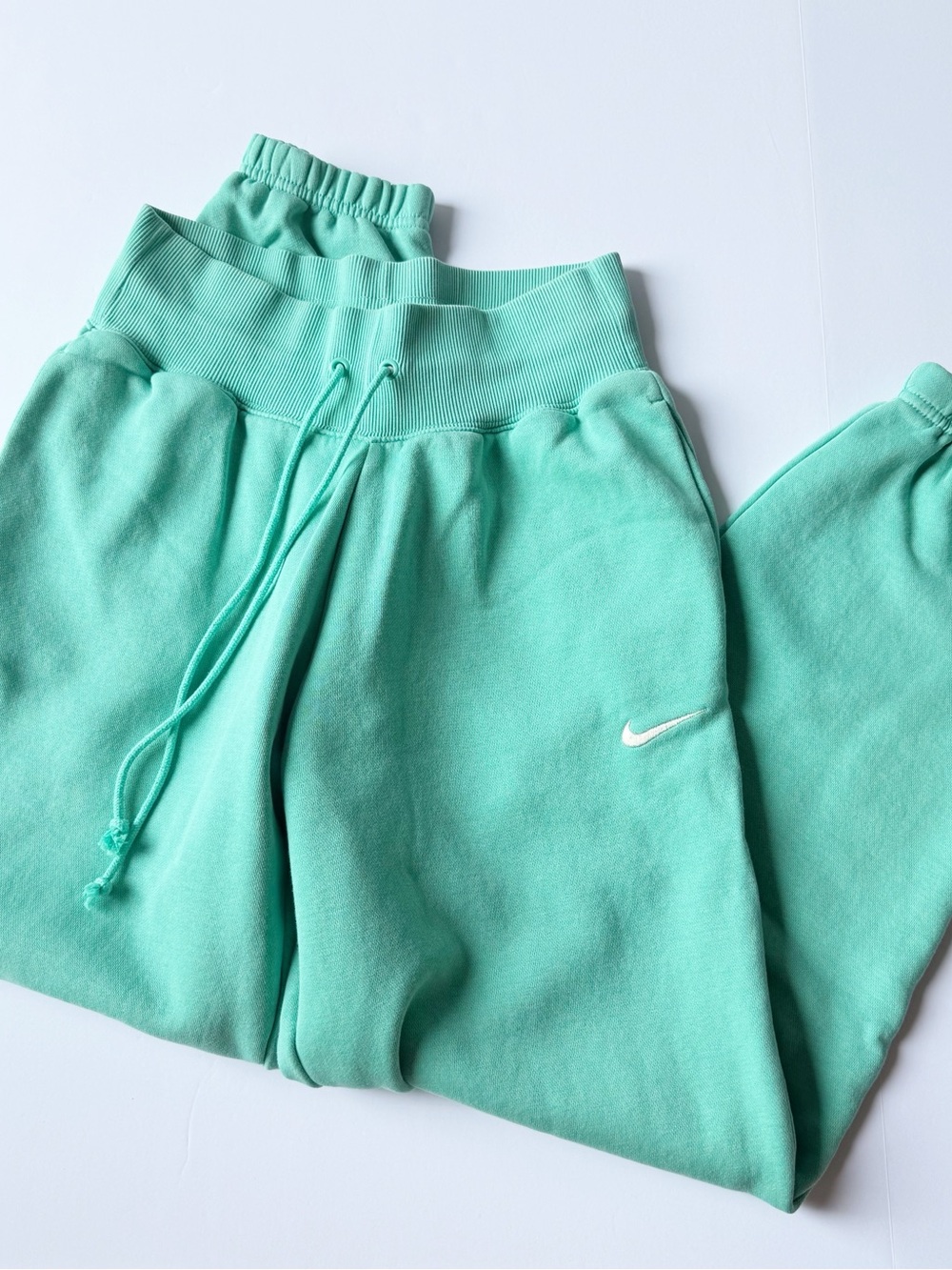 Nike Women's Sportswear Phoenix Fleece High-Rise Sweatpants jogger mint green XS